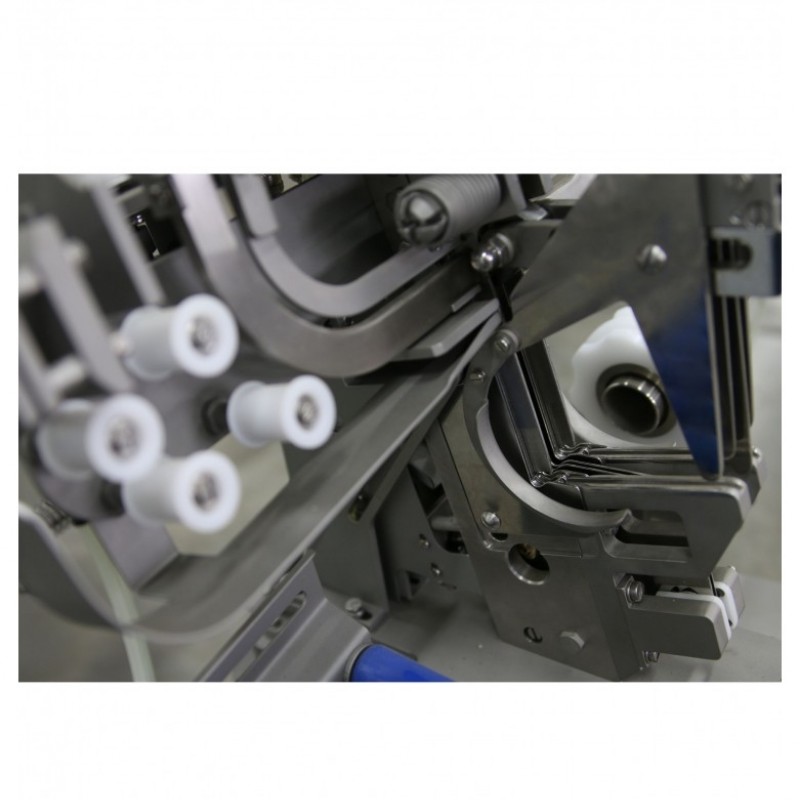 Yarı otomatik çift klips makinesi KOMPO KN-26P ve KN-26PE